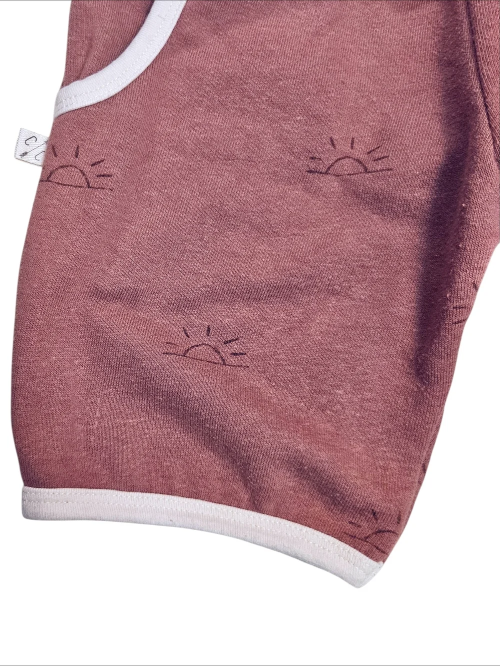 Childhoods Clothing Retro Ringer Shorts Sunrise Print In Rust Unisex Size 8